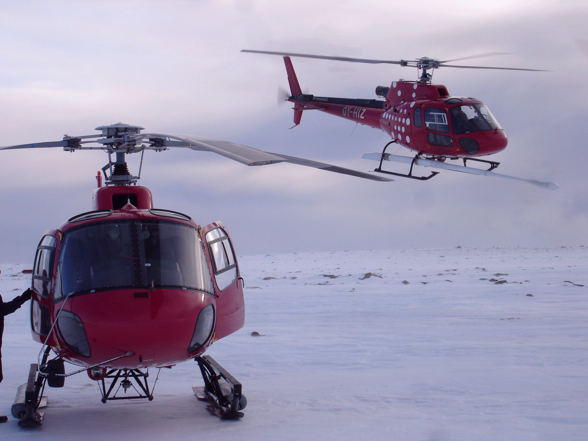 Airborne geophysics operations, Garnet Lake, Greenland